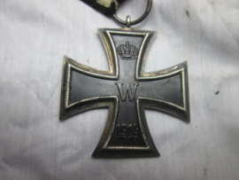 German iron cross 1914,  KO marked. Duits Ijzeren kruis 1914 met KO gemerkt in de ophangring, nette staat.