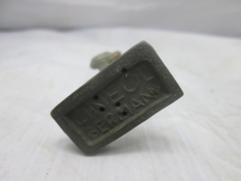 LINEOL German soldier walking in trench coat. Duits marcherende Duitse soldaat in lange jas.