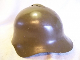 Russian helmet M36, Russische helm Model 1936, met het kleine kammetje. gedragen tijdens de Spaanse burgeroorlog 1936.