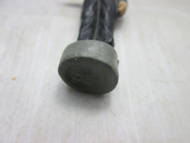 German tank commander for GAMA tank. Duitse tank commandant voor in de blikken gama tank.