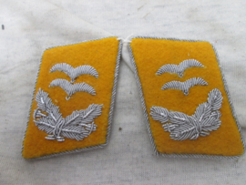 German luftwaffe collar tabs, officer. Duitse luftwaffe kraagspiegels Flight personal, vliegend prersoneel, officier.