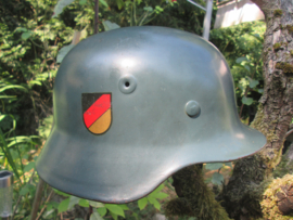 German Border patrol Security helmet double Decal Hamburg. Duitse helm van de BGS Bundes Grenz Schutz, dubbele decal nationale kleur en embleem van de stad Hamburg TOP helm.