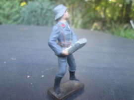 LINEOL German FLAK Luftwaffe soldier. Duitse luchtmacht soldaat afweer. zeer goede staat apart figuur.