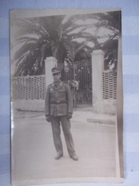 Foto Duitse soldaat in DAK uniform Afrika- Korps, tropen uniform