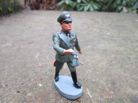 ELASTOLIN Italian dictator Mussolini, with moving arm. Elastolin Italiaanse leider Mussolini met bewegende arm, goede staat