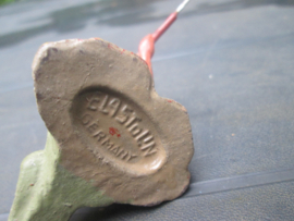 ELASTOLIN Indiaan schiet achter rotsblok.