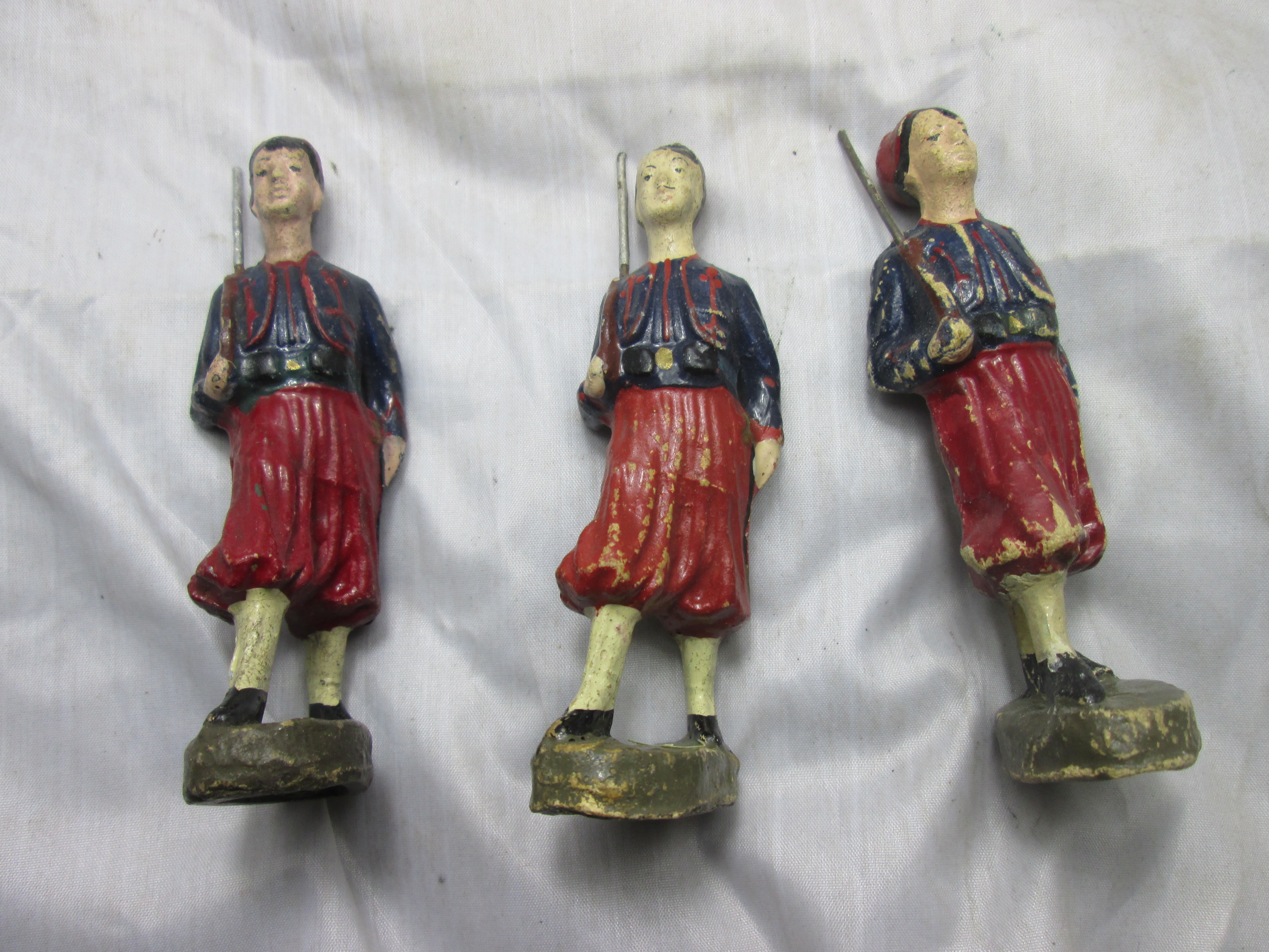 ELASTOLIN 3 soldiers Zouaaf. 10 cm old type soldiers. Elastolin 10 cm soldaten Zouaven bijzondere set, oud model 1930