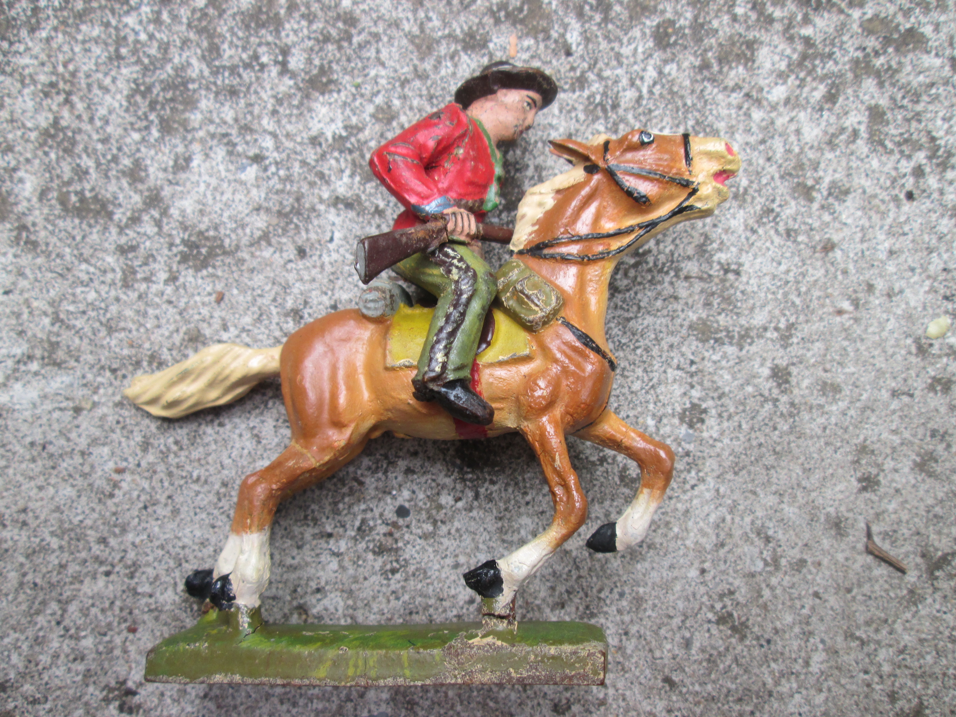 LINEOL Germany cowboy on horse very good quality. Cowboy op paard zeer nette staat.