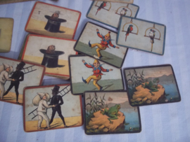 Antiek memmory spel,  zelf met militaire kaarten en grappige kaarten en een Ijzeren kruis 1870, dus dit spel is ver voor WO1. zeldzaam