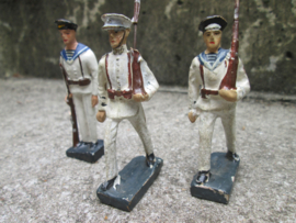 DURSO 3 Dutch sailors from the Royal navy. 3 Nederlandse matrozen van de Koninklijke marine goede staat