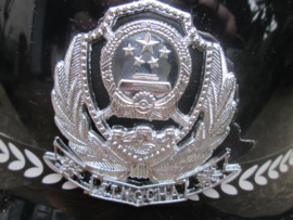 Helmet of the Chinese police. Helm van de Chinese politie. 2 talig. oproerpolitie. zeldzaam stuk moeilijk te vinden.