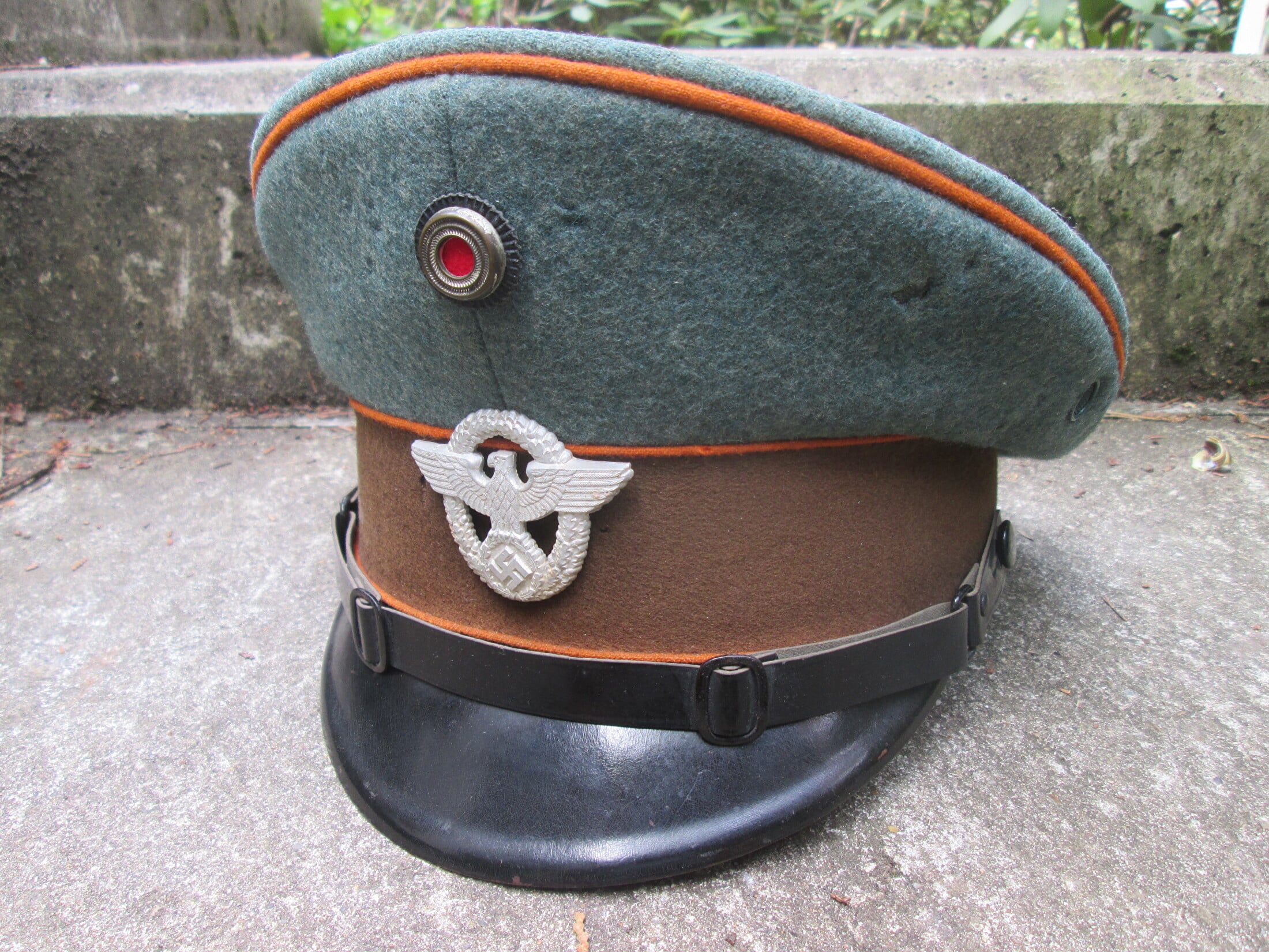 Gendarmerie pet.
