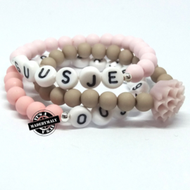 Telefoonnummer armband,  naam armband  en bloem armband (3 armbanden)  Kies zelf je kleuren