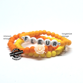 Naam armband, bloem armband en uni armband (3 armbanden)  Kies zelf je kleuren