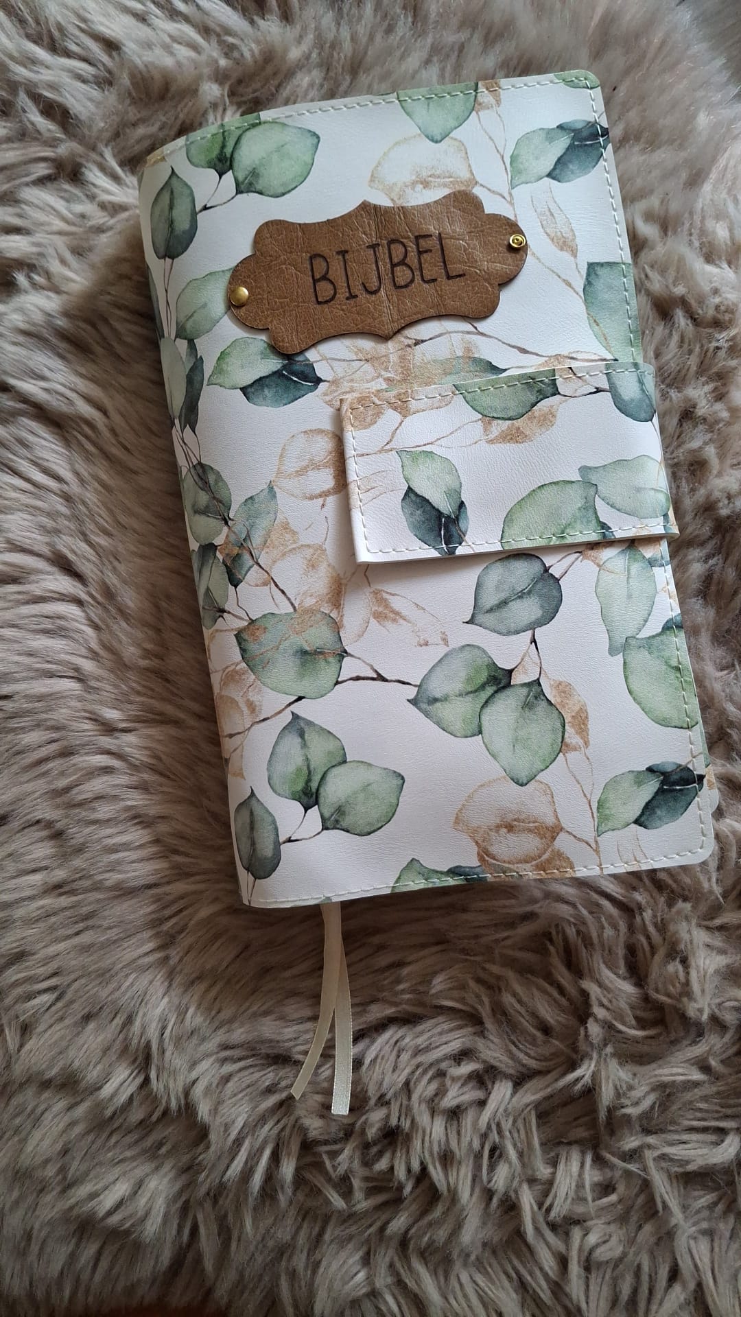 Bijbelhoes Kunstleer Eucalyptus Wit incl. luxe label  (1e uitgave)