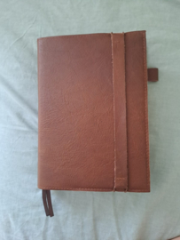 Luxe Bijbelhoes Vegan Leather inclusief leren elastiek (in verschillende kleuren te bestellen)