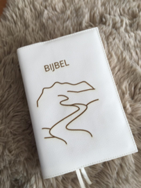 NBV 21standaard:  Bijbelhoes Vegan Off White incl. gravure