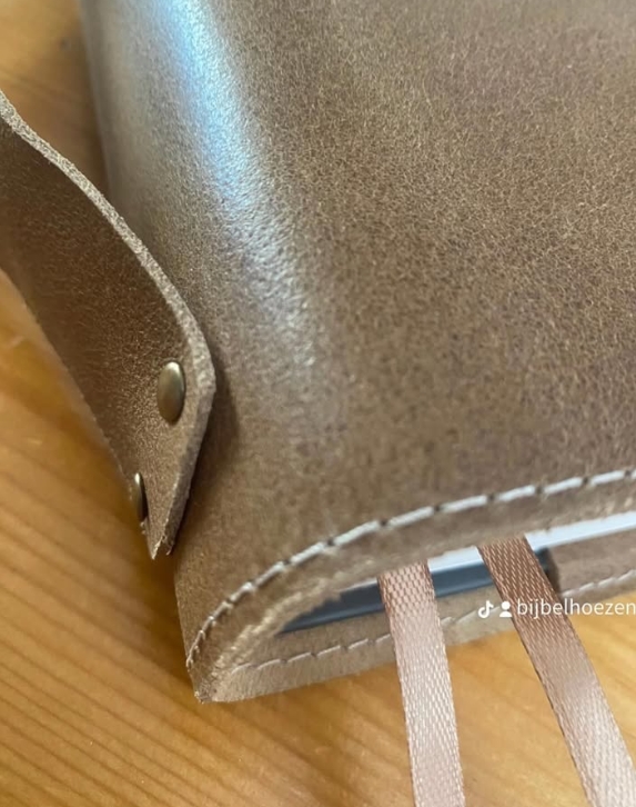 Bijbelhoes vintage leer bruin