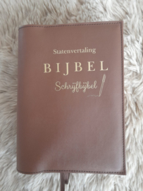 Bijbel SV met schrijfruimte:  Bijbelhoes Vegan Leather Maron