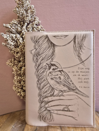 BMU 20,8:Bijbelhoes Vegan Leather Zacht Peach incl. gravure Art by Claudia