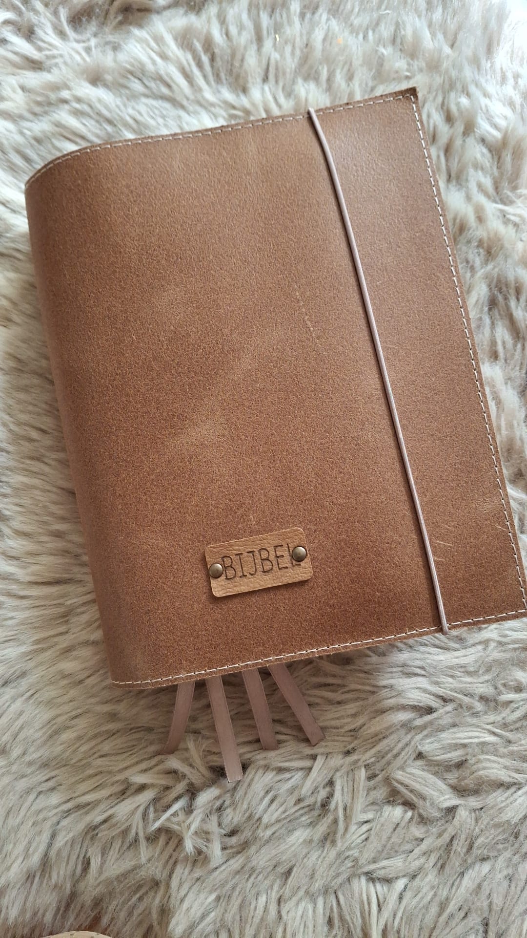 BMU 20,8: Bijbelhoes vintage leer bruin