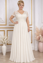 Luxe trouwjurk chiffon ivoor maat 40-42 met kant