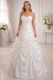 Sissi trouwjurk ivoor strapless A-lijn maat 34-38 taffeta