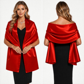 rode stola van satijn