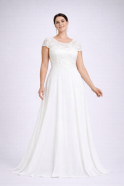 Bruidsjurk grote maat ivoor A-lijn chiffon maat 44 46