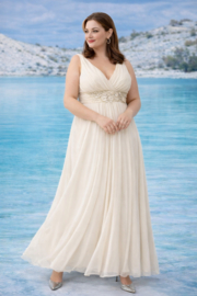 Bruidsjurk grote maat ivoor  A-lijn maat 44 t/m 54