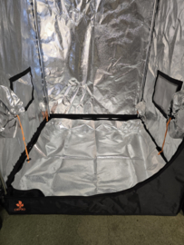 Secret Jardin Dark Room DR90 - Demo Koopje