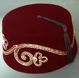 fez geborduurd bordeaux
