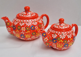Turkse theepot oranje