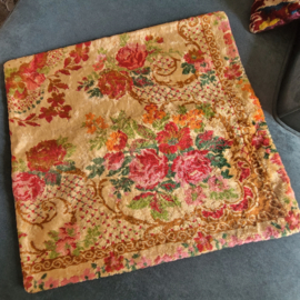 Velours kussen 54x58cm