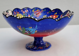 Keramieken schaal op voet 20cm blauw