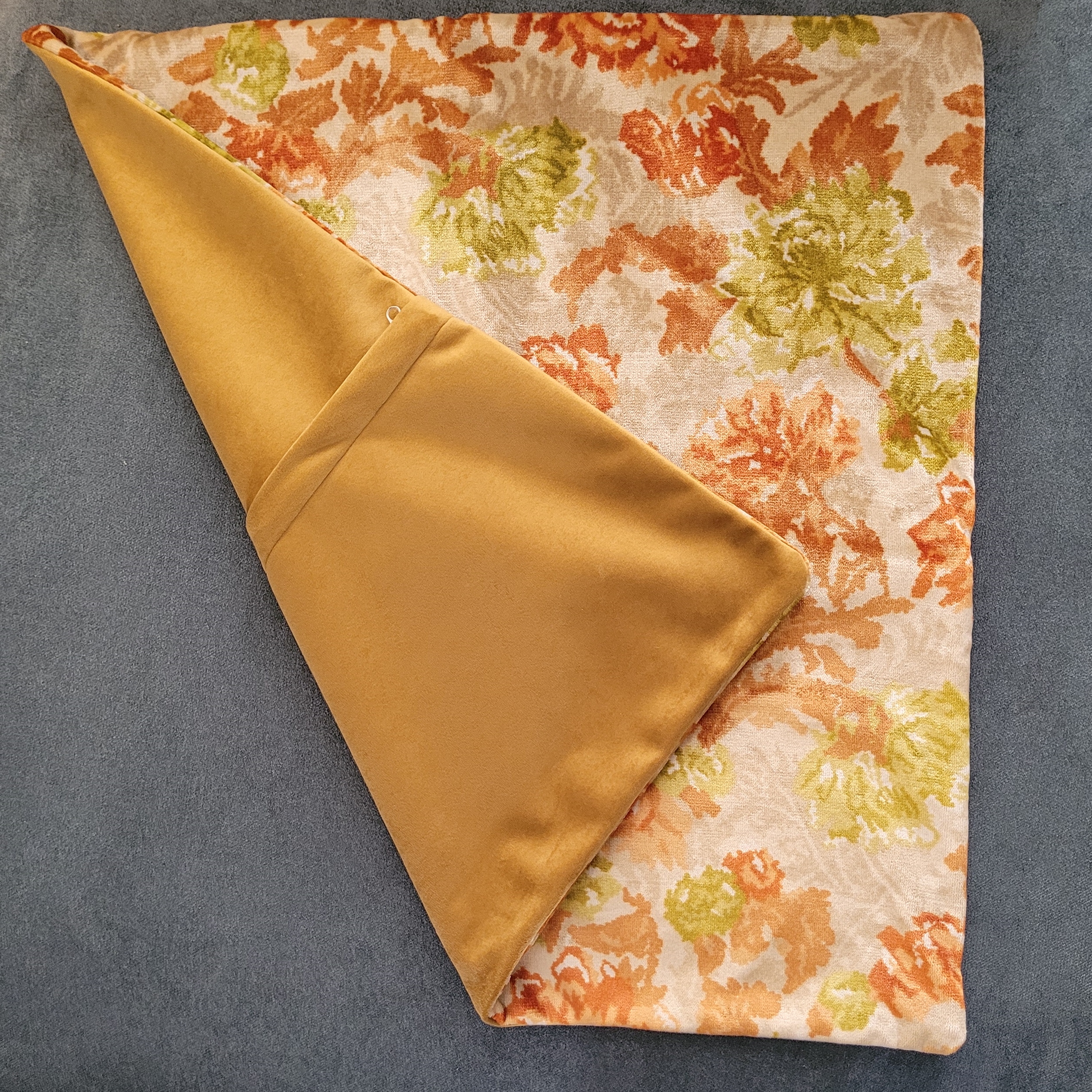 Velours kussen 55x55cm