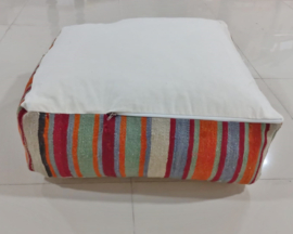 Grote poef 60x60x20 cm