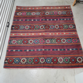 Kelim K482 (172x192cm)