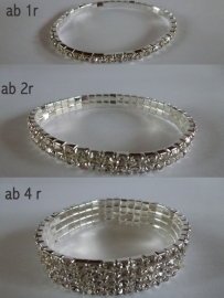 Armband zilverkleurig met strass steentjes AB R