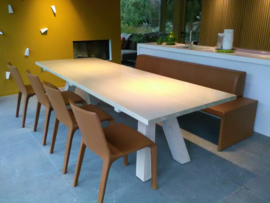 Eiken tafel met V poot