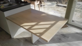 Strak moderne tafel - keukenaanbouw