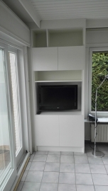 Wandkasten met secretaire