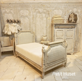 Landelijk Brocante Bed