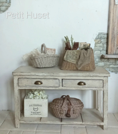 Oude Sidetable met Patina