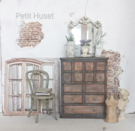 Zeer Shabby Ladenkast