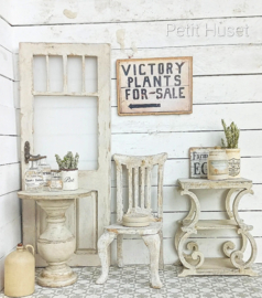 Zeer Brocante Bijzettafeltje