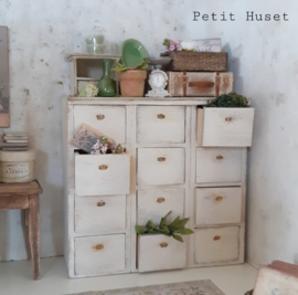 Grote Brocante Ladenkast