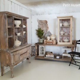 Oud en Brocante Vitrinekast