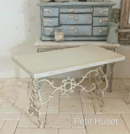 Sierlijke Brocante Tafel