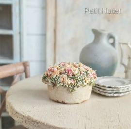 Oude Pan Met Bloemen